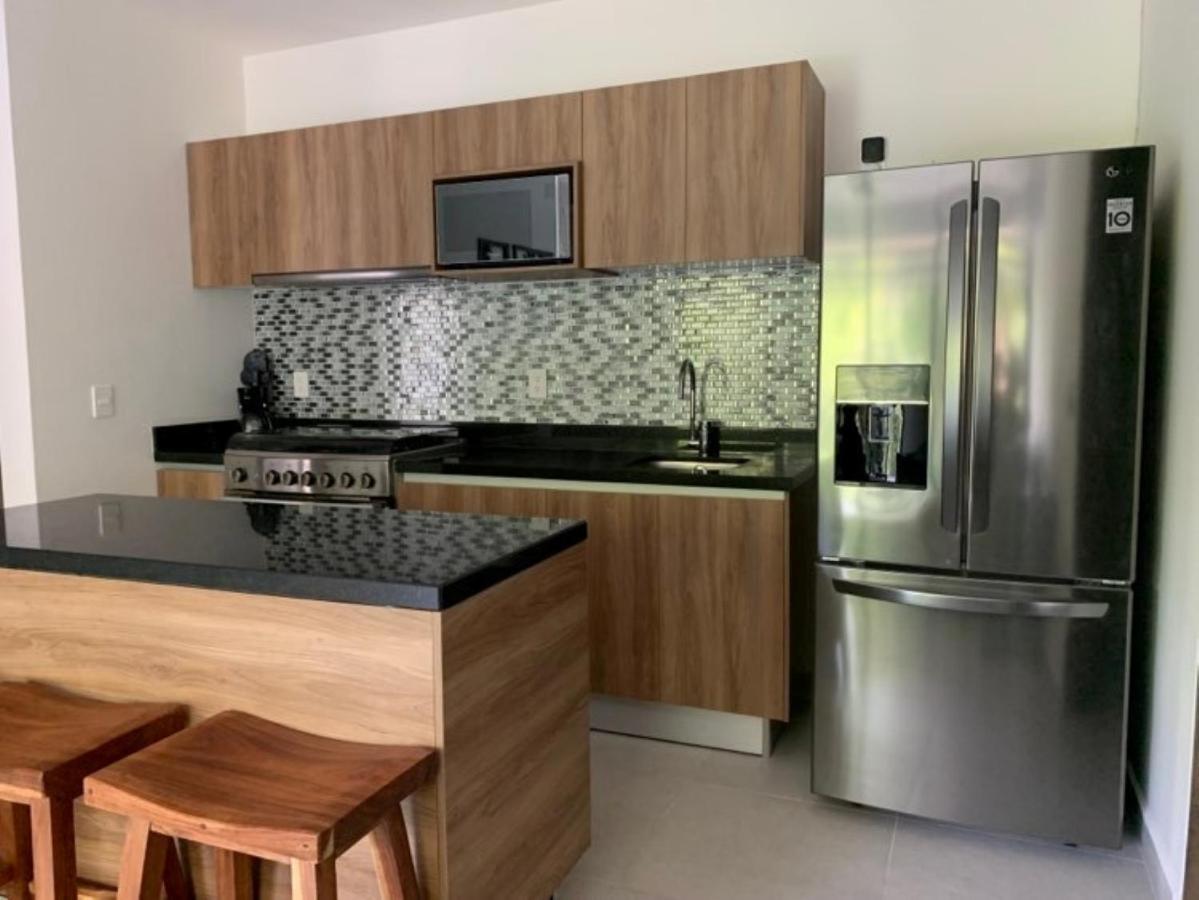 Condo 204 In Resort Community Grand Sirenis 아쿠말 외부 사진