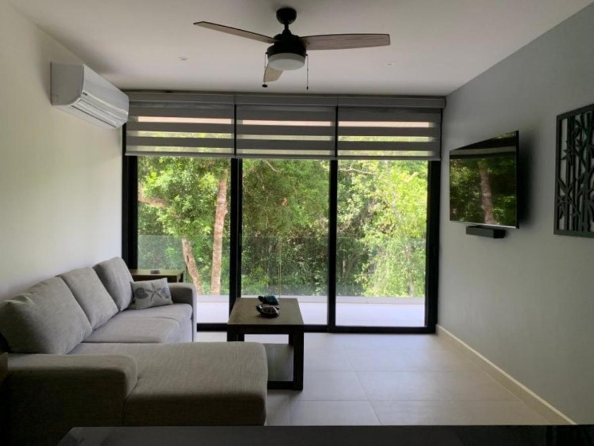 Condo 204 In Resort Community Grand Sirenis 아쿠말 외부 사진